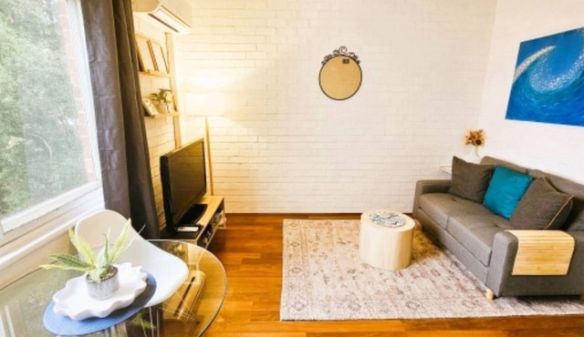 Cozy Corner M106 Studio Apartment near Kings Park