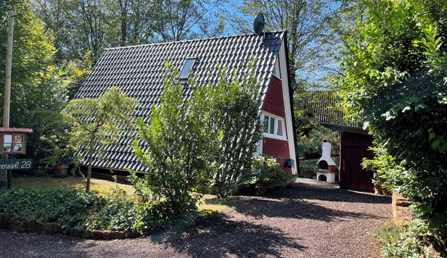 Cozy cottage with outdoor sauna and air conditioning