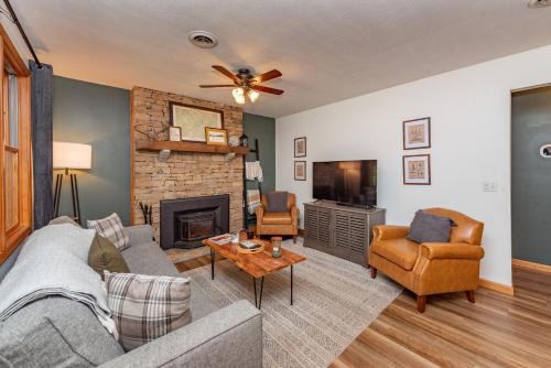 Cozy Cottage by Railey Vacations