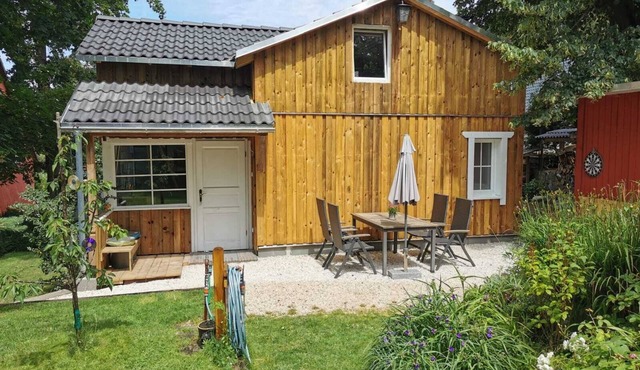 Cozy cottage by the forest with sauna, fireplace & WiFi