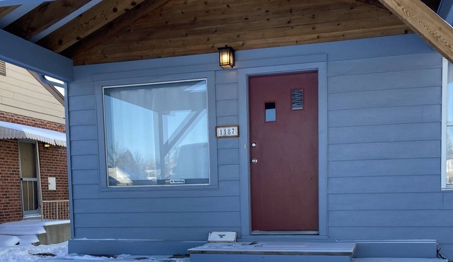 Cozy cottage home with eloquent accommodations.