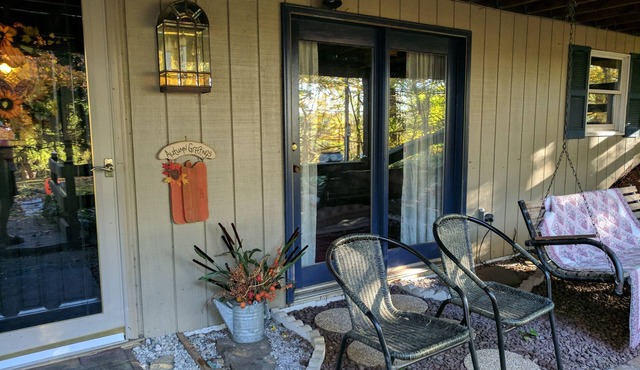 Cozy Country Private Apartment