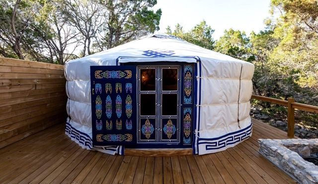 Cozy Couples Yurt with Hot Tub in Dripping Springs, Texas