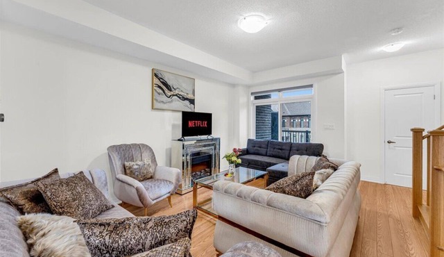 Cozy Escape in Brampton Bliss 6beds Wi-Fi
