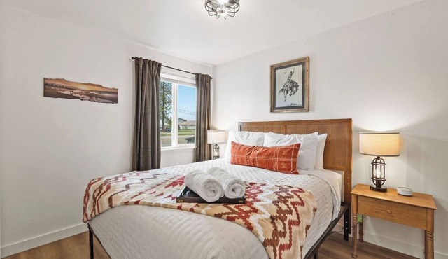 Cozy Family Escape Near Glacier + Pickleball