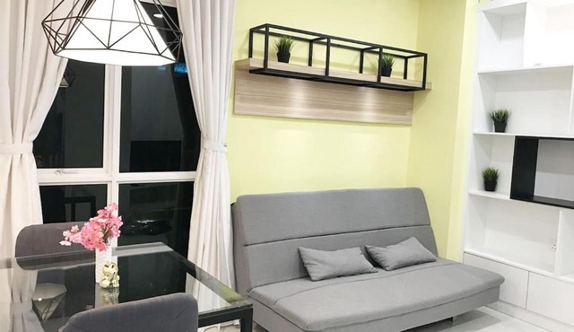 Cozy Family Suite at Strait Garden Suite