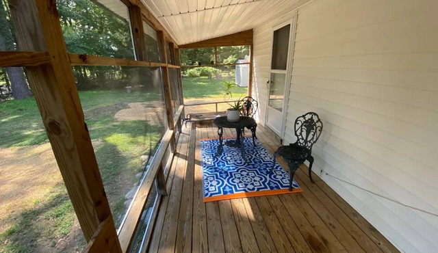 Cozy Farm Cottage in the DMV
