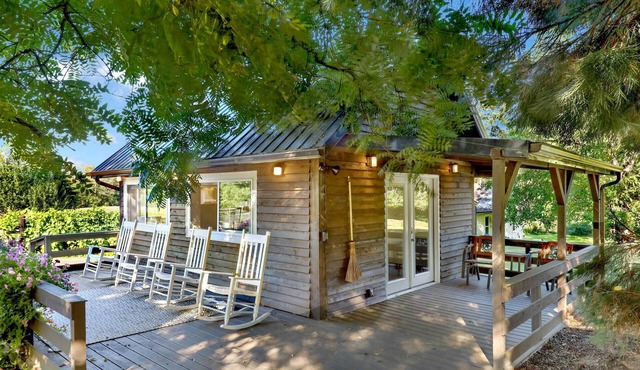 Cozy Ferndale Studio on 20-acre Working Farm!