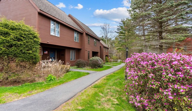 Cozy Fireplace, Pets, Club Access! - Saltbox 9A
