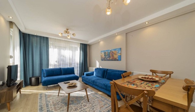 Cozy Flat with Balcony near Beach in Konyaalti