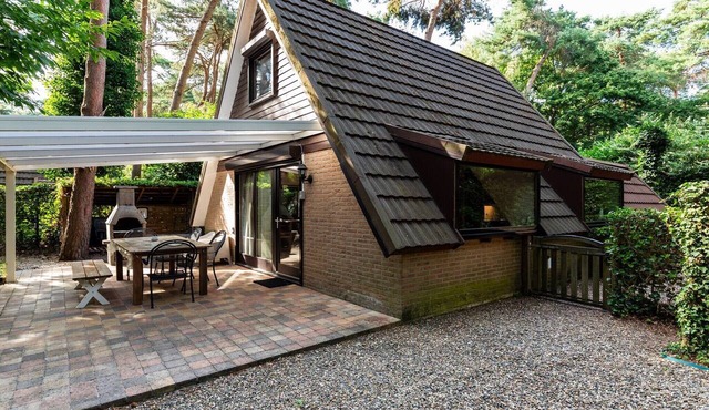 Cozy garden retreat in Lanaken