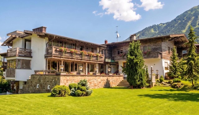 Cozy group house in a prime location in Brixen