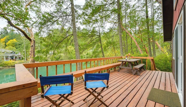 Cozy Hideaway on Key Peninsula w/Serene Views!