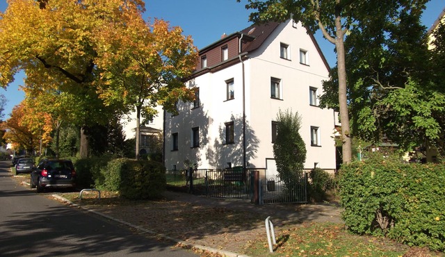 Cozy holiday apartment Chemnitz 2-4 pers. with 2 bedrooms ground floor with bicycle garage