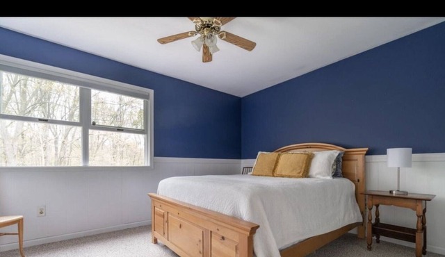 Cozy home close to Saratoga Race Track/Downtown Saratoga