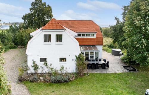 Cozy Home In Haderslev With Sauna
