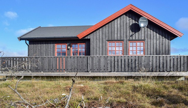 Cozy home in Sjusjøen with kitchen