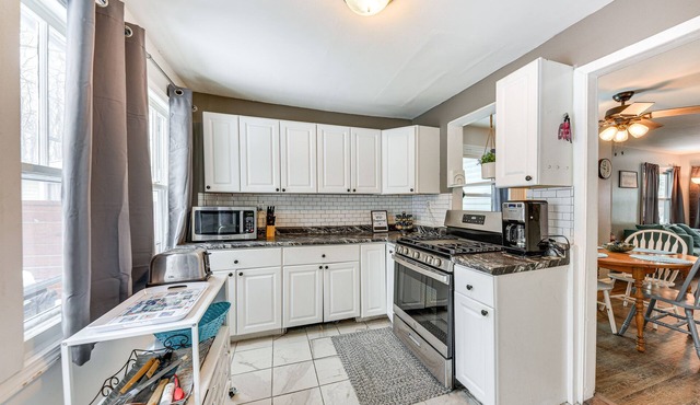 Cozy Home w/Fire Pit: 2 Blocks to Lake Mary!