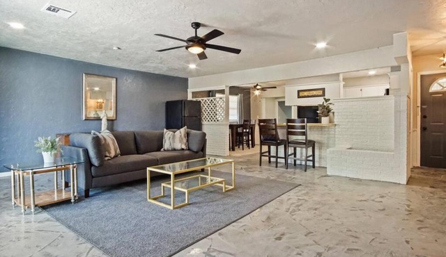 Cozy home with fenced yard in Midwest City