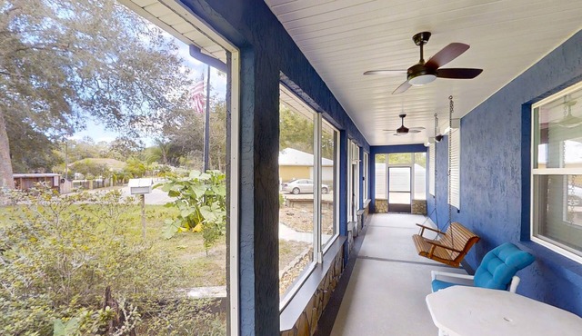 Cozy home with private pool, BBQ, dog friendly, central AC, enclosed yard
