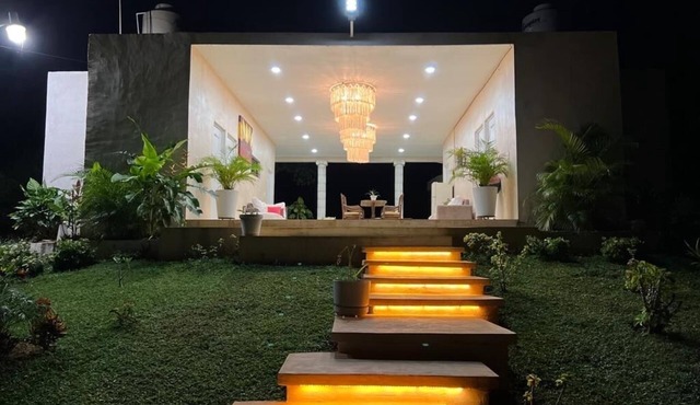 Cozy hotel suite in pleasant Homún with WiFi, AC
