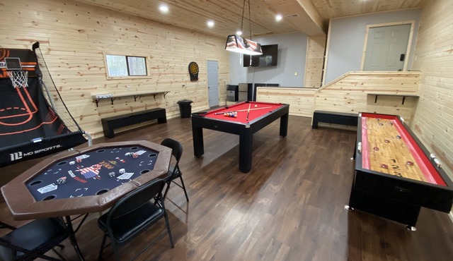 Cozy Lakefront Cabin with Game Room & Hot Tub