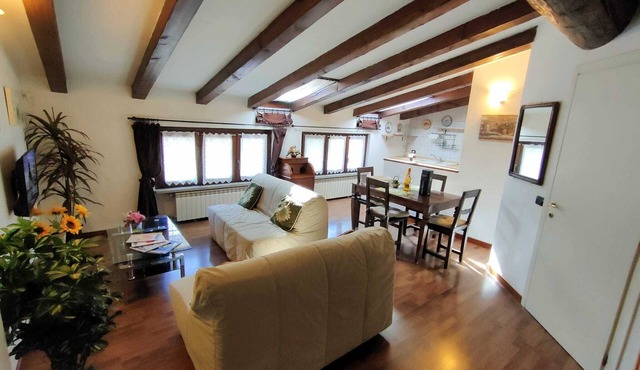 Cozy loft with private parking 3 minutes from the metro