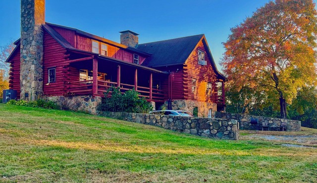 Cozy Log Cabin Getaway w/Fire Pit + 3 Acres!