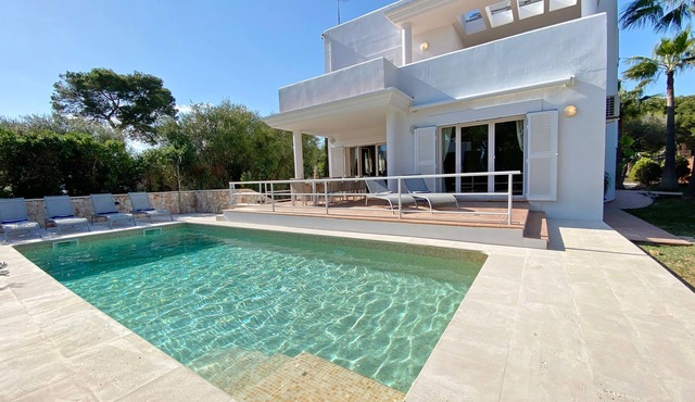 Cozy Mallorcan-Style Villa “Es Ratolí” with Private Pool