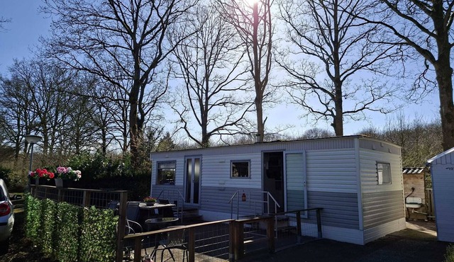 Cozy, mobile home Banjer at camping de Tien Heugten in Schoonloo