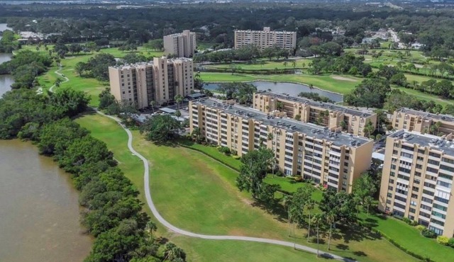 Cozy modern 1 bed/1.5 baths apartment in gorgeous Clearwater/st Pete