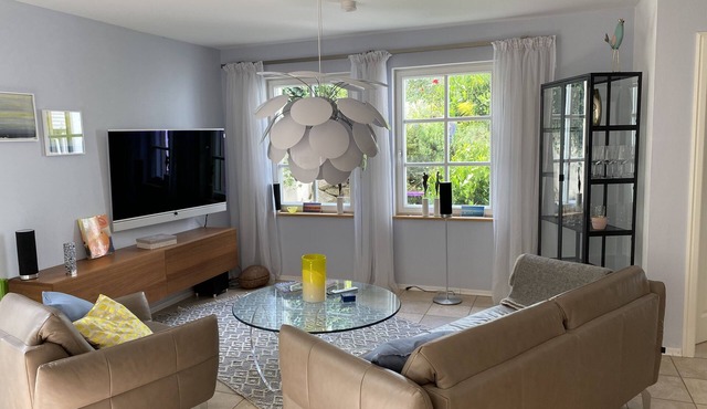 cozy modern apartment 5 minutes to the Ammersee in a Mediterranean villa