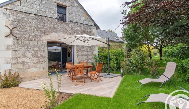 Cozy Modern Retreat: Renovated, Terrace, Near Loire River & Castles, Ideal for Couples
