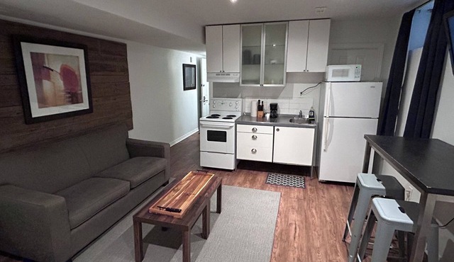 "Cozy & Modern Studio Retreat – Your Perfect Home Away from Home!"