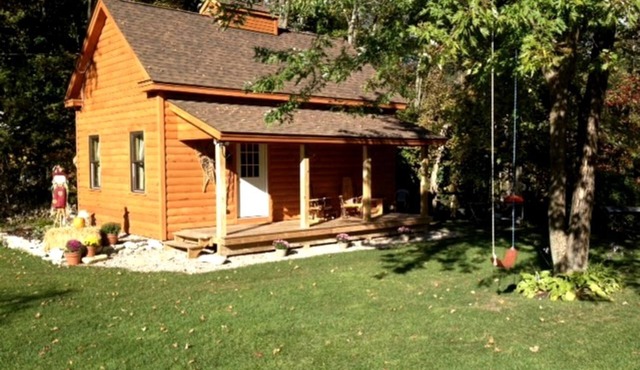 Cozy Mountain Cottage Rental near Green Mountain National Forest