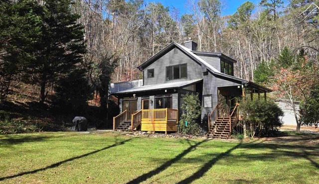 Cozy Mountain Getaway