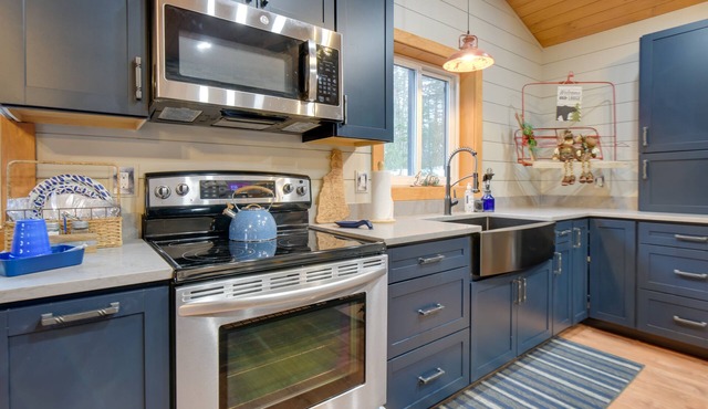 Cozy Ossipee Vacation Rental: Walk to Beach!