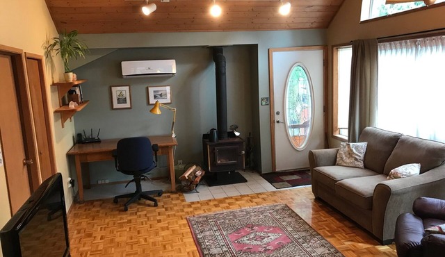 Cozy & Peaceful Island Retreat