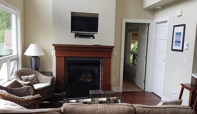 Cozy Pender Island Cottage