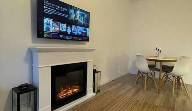 Cozy Place to Remember w. Fireplace and Netflix