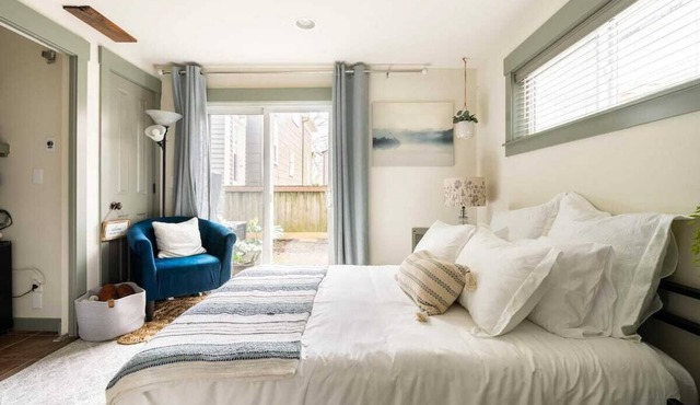 Cozy Private Studio Bed+Bath in Fremont, Seattle