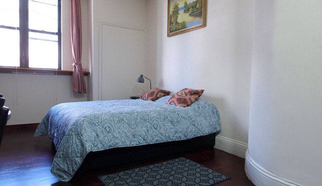 Cozy Private Studio in Greenpoint- Steps from Manhattan Access