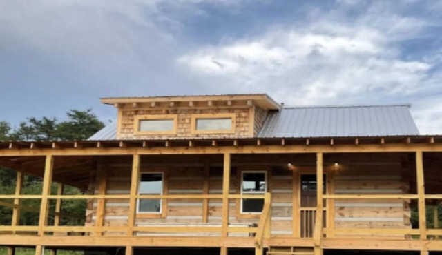 Cozy, Quiet Cabin Under the Stars - Near Desoto State Park and Downtown Mentone!