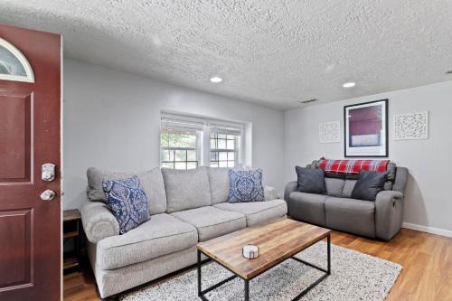 Cozy & Quiet Home Away from Home - 3 Beds 2 Baths - Fully Fenced Yard