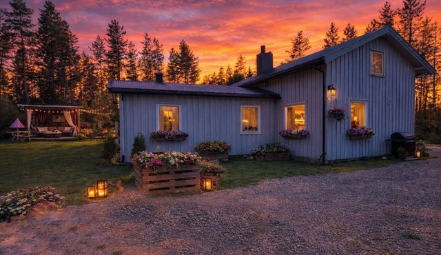 Cozy Rena Cabin Near Ski Trails, Nature & River, Perfect Norway Escape