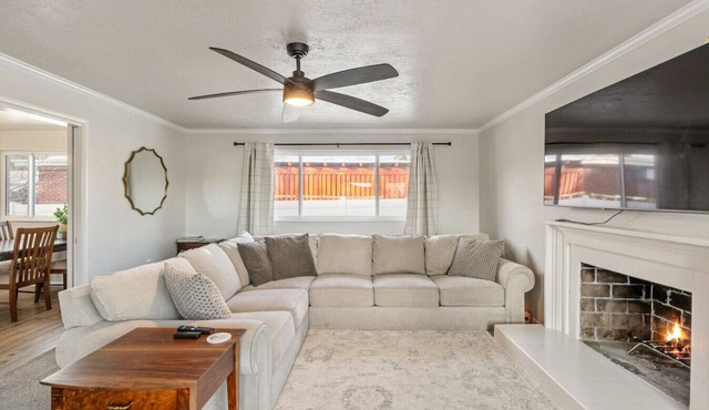 Cozy Ridge Retreat| Backyard | Grill | Near Canyon