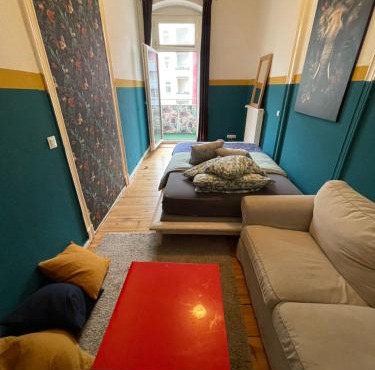 Cozy room with private balcony, center berlin