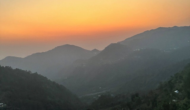 Cozy Rooms Mountain View in the Heart of Nainital