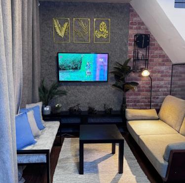 Cozy Rustic Corner House Subic