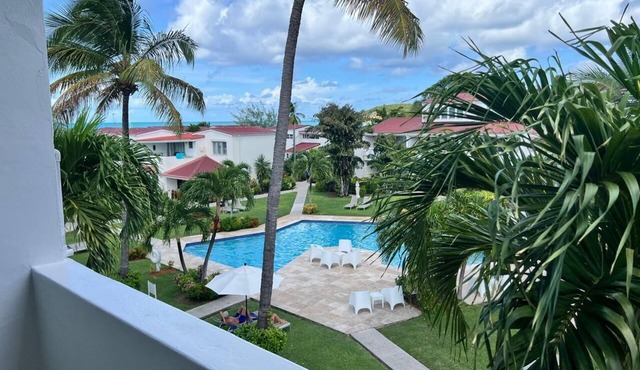 Cozy Seaside studio condo with Balcony, AC and WiFi in awesome Antigua